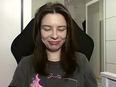 LariceSexy online show from 1, 2, 2026