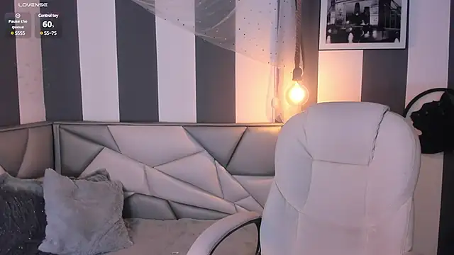 Salome  evans online show from 4, 2, 2025