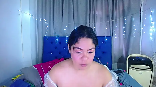 hornny cougar online show from 19, 3, 2026