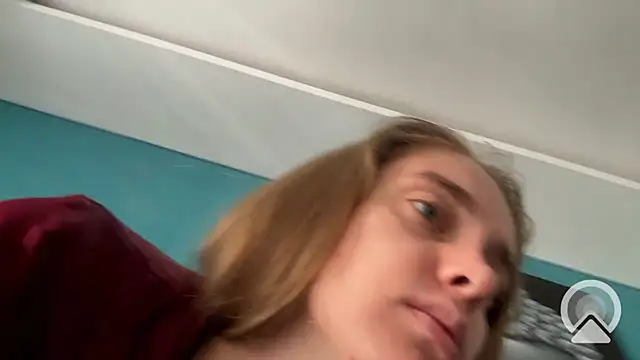 Snapshot of valure_lera chatting on 14, 3, 2025 valure lera online show from 14, 3, 2025