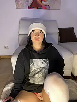 eileensophi online show from 1, 3, 2025