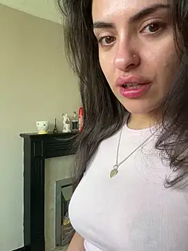 cute carly  online show from 15, 3, 2025