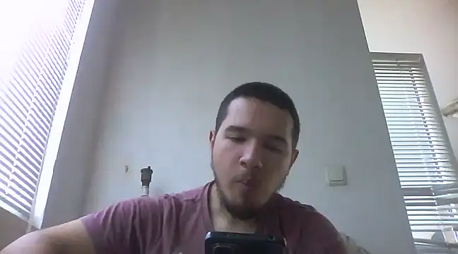 Drag Queen online show from 21, 3, 2025