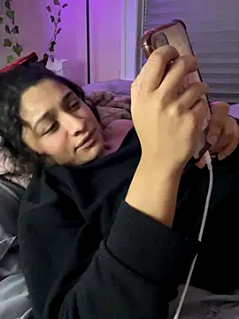 Snapshot of Cristinasunny chatting on 14, 12, 2025 Cristinasunny online show from 14, 12, 2025