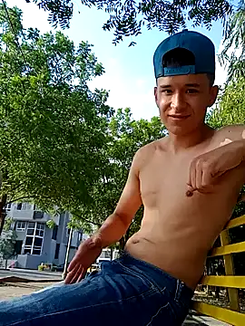 arevalo1124 online show from 7, 2, 2025