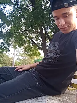 Snapshot of arevalo1124 chatting on 30, 9, 2025 arevalo1124 online show from 30, 9, 2025