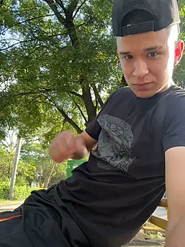 arevalo1124 online show from 10, 11, 2025