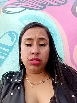 Snapshot of kamila_lovee chatting on 28, 2, 2025 kamila lovee online show from 28, 2, 2025