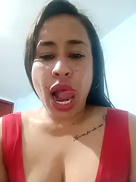 Snapshot of kamila_lovee chatting on 5, 3, 2025 kamila lovee online show from 5, 3, 2025