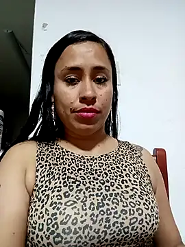 Snapshot of kamila_lovee chatting on 6, 3, 2025 kamila lovee online show from 6, 3, 2025