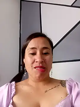 Snapshot of kamila_lovee chatting on 7, 3, 2025 kamila lovee online show from 7, 3, 2025