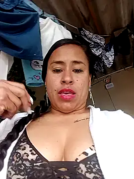 Snapshot of kamila_lovee chatting on 18, 3, 2025 kamila lovee online show from 18, 3, 2025