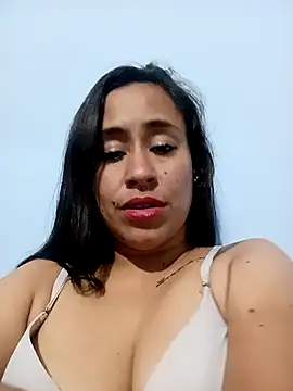 Snapshot of kamila_lovee chatting on 20, 3, 2025 kamila lovee online show from 20, 3, 2025