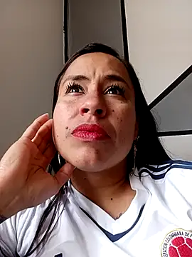 Snapshot of kamila_lovee chatting on 20, 3, 2025 kamila lovee online show from 20, 3, 2025