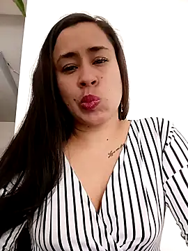 Snapshot of kamila_lovee chatting on 24, 9, 2025 kamila lovee online show from 24, 9, 2025