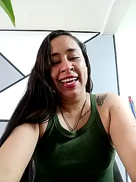 Snapshot of kamila_lovee chatting on 29, 9, 2025 kamila lovee online show from 29, 9, 2025