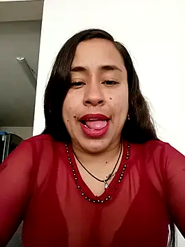 Snapshot of kamila_lovee chatting on 15, 10, 2025 kamila lovee online show from 15, 10, 2025