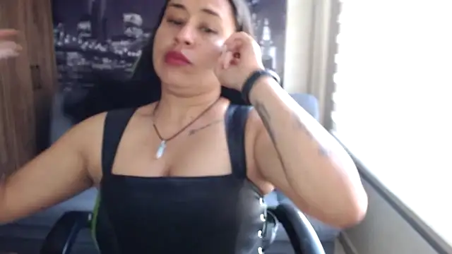 Snapshot of kamila_lovee chatting on 24, 10, 2025 kamila lovee online show from 24, 10, 2025