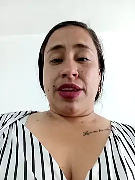 Snapshot of kamila_lovee chatting on 30, 10, 2025 kamila lovee online show from 30, 10, 2025