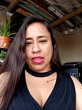 Snapshot of kamila_lovee chatting on 1, 11, 2025 kamila lovee online show from 1, 11, 2025