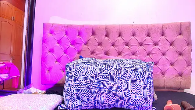 sharlott miller online show from 3, 2, 2025