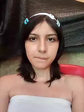 Maiden-Hot online show from 8, 2, 2025