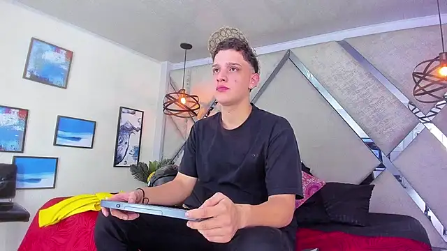 Snapshot of Thomas_May4rs chatting on 20, 3, 2025 Thomas May4rs online show from 20, 3, 2025