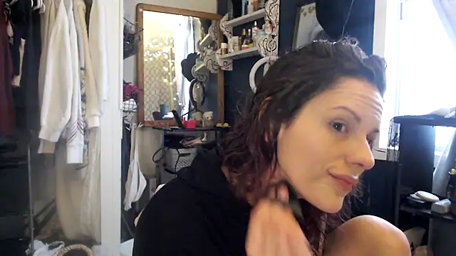 Snapshot of RhyleeRaine chatting on 17, 3, 2025 RhyleeRaine online show from 17, 3, 2025