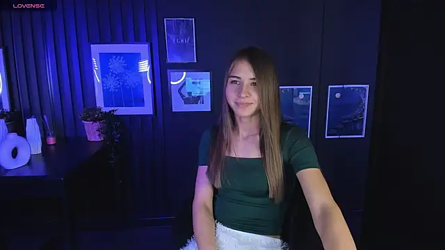 CharmBianca online show from 1, 2, 2025