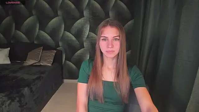 CharmBianca online show from 13, 3, 2025