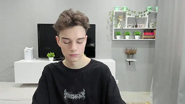 Snapshot of avegothy- chatting on 14, 2, 2025 avegothy- online show from 14, 2, 2025