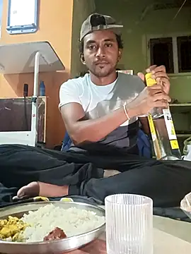 bigcock thick online show from 9, 3, 2025