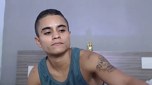 Liiamthompson online show from 24, 9, 2025