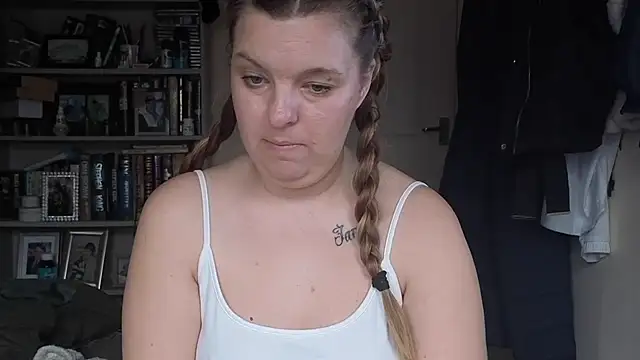 Demi WelshX online show from 12, 11, 2025