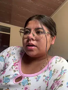 viccky vick online show from 3, 2, 2025