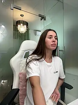 Snapshot of Anya-Ray chatting on 5, 6, 2026 Anya-Ray online show from 5, 6, 2026