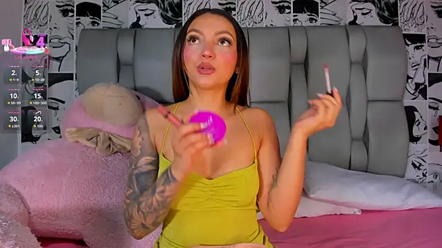 LucyRosse online show from 3, 10, 2025