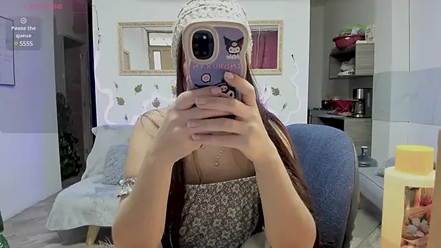 Snapshot of IZZY_BEAUTIFUL chatting on 28, 2, 2025 IZZY BEAUTIFUL online show from 28, 2, 2025