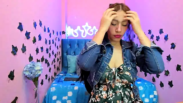 Snapshot of IZZY_BEAUTIFUL chatting on 14, 3, 2025 IZZY BEAUTIFUL online show from 14, 3, 2025