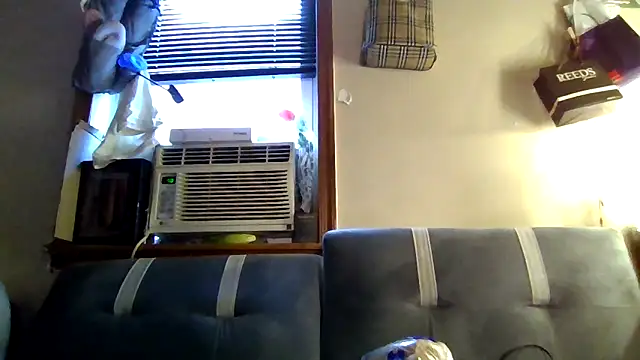Snapshot of cruz815 chatting on 14, 9, 2025 cruz815 online show from 14, 9, 2025