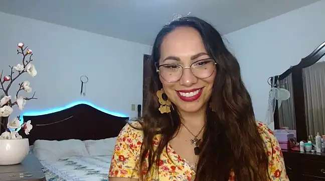 Snapshot of AloLovely_ chatting on 18, 2, 2025 AloLovely online show from 18, 2, 2025