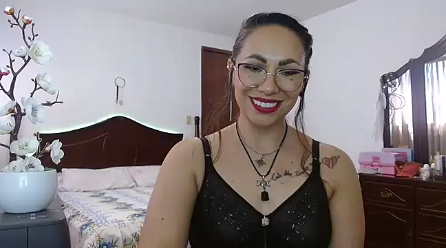 Snapshot of AloLovely_ chatting on 14, 3, 2025 AloLovely online show from 14, 3, 2025