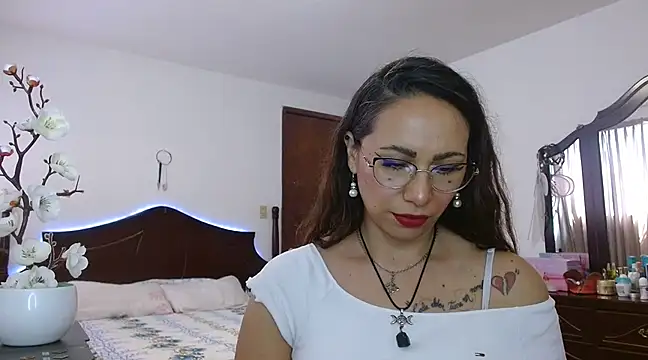 Snapshot of AloLovely_ chatting on 20, 3, 2025 AloLovely online show from 20, 3, 2025