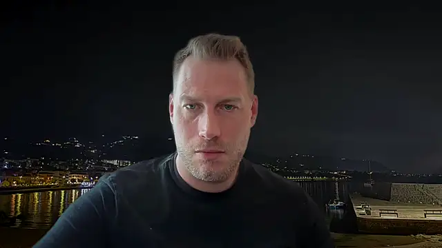 Snapshot of Christian87xxx chatting on 12, 2, 2025 Christian87xxx online show from 12, 2, 2025