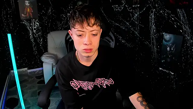 marcuscollins1  online show from 22, 2, 2025