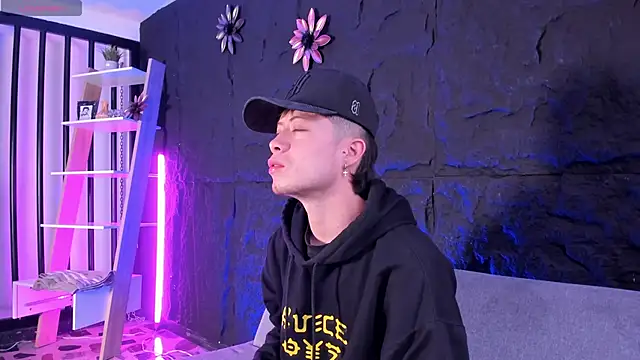 marcuscollins1  online show from 3, 10, 2025