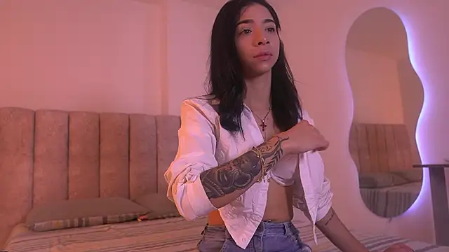 sara lopee1 online show from 17, 1, 2026