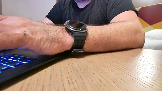 Snapshot of fuocovivo4 chatting on 12, 3, 2025 fuocovivo4 online show from 12, 3, 2025