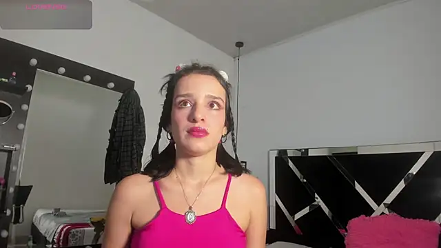Snapshot of Annyrosee chatting on 3, 3, 2025 Annyrosee online show from 3, 3, 2025
