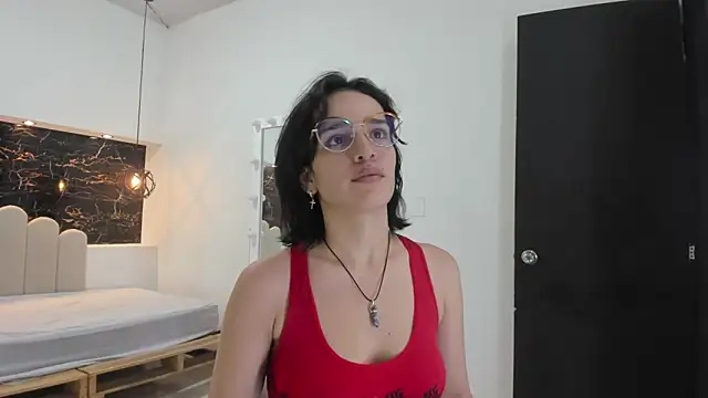 Snapshot of Annyrosee chatting on 10, 9, 2025 Annyrosee online show from 10, 9, 2025